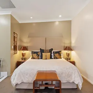 **** Motel 53 On Victoria Australia