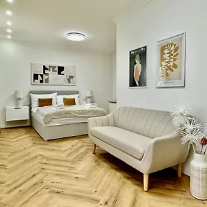  Apartment Mirabelle Homes Austria