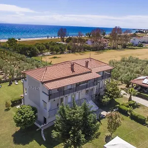 κάντε κράτηση εδώ